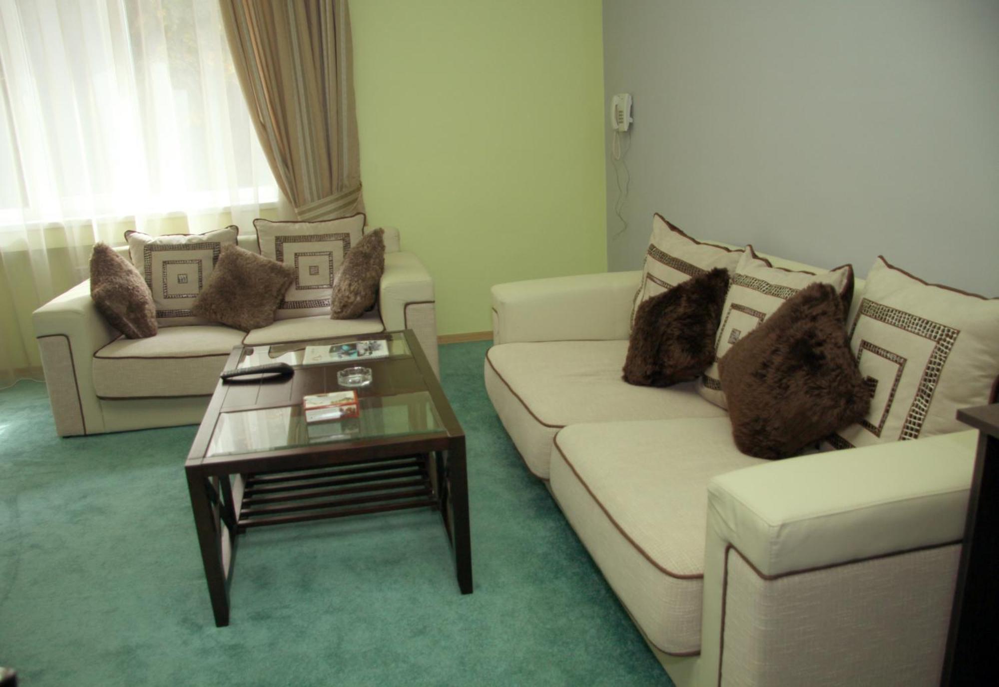 Greenwood Hotel Дилижан Экстерьер фото