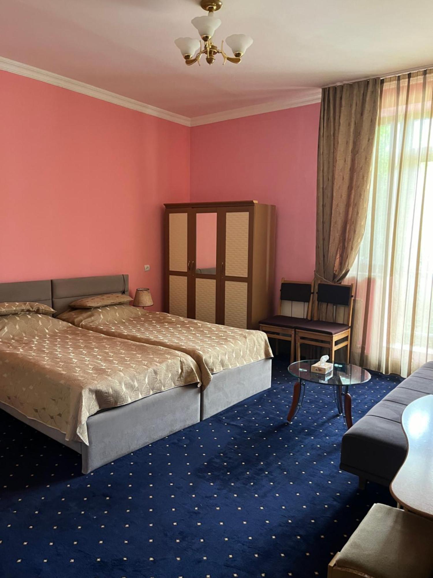 Greenwood Hotel Дилижан Экстерьер фото