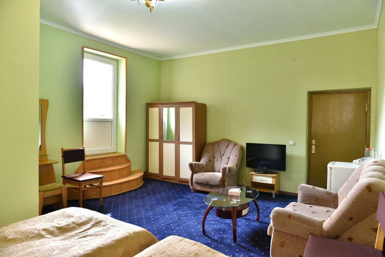 Greenwood Hotel Дилижан Экстерьер фото